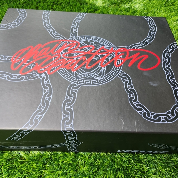 NIB Versace Neon Yellow Chain Reaction Sneakers 8 US Made in Italy - Picture 3 of 3